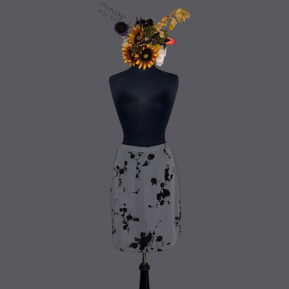 Kathie Lee Collection vintage Floral Gray Skirt